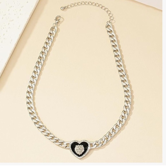 Heart Pendant Silver Choker Necklace - Picture 4 of 6